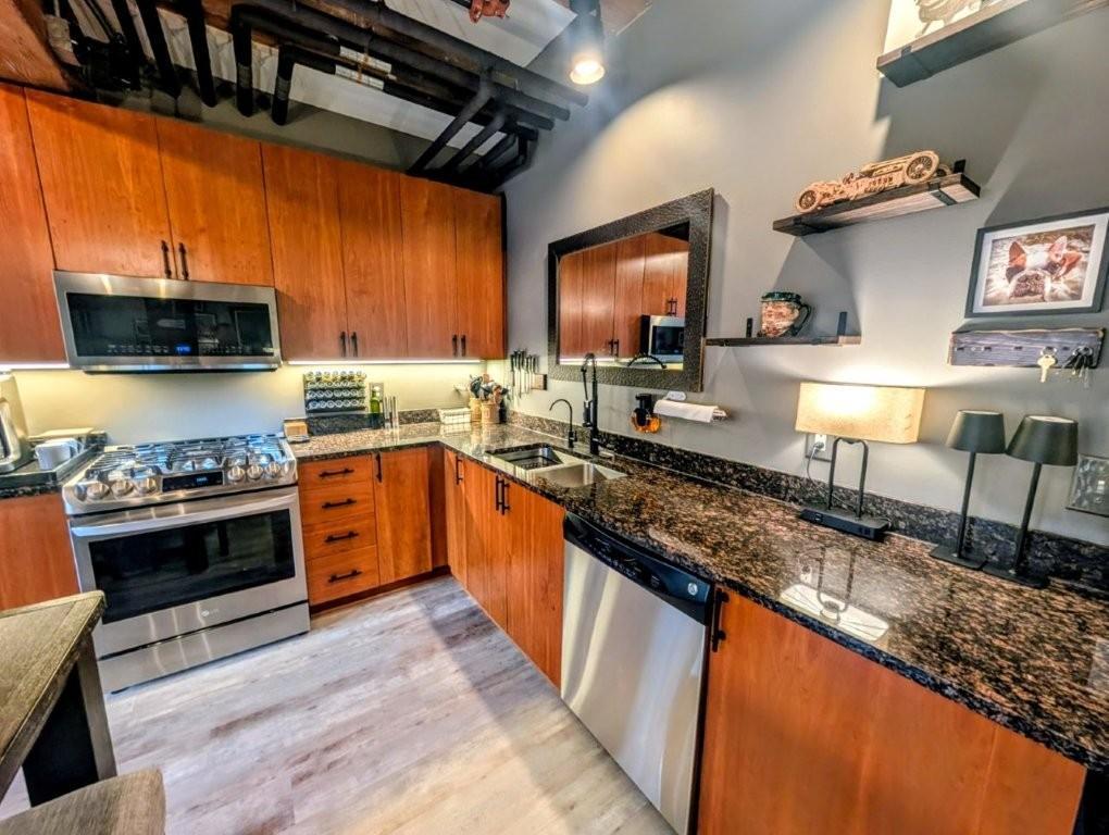 406 Wacouta Street 409
