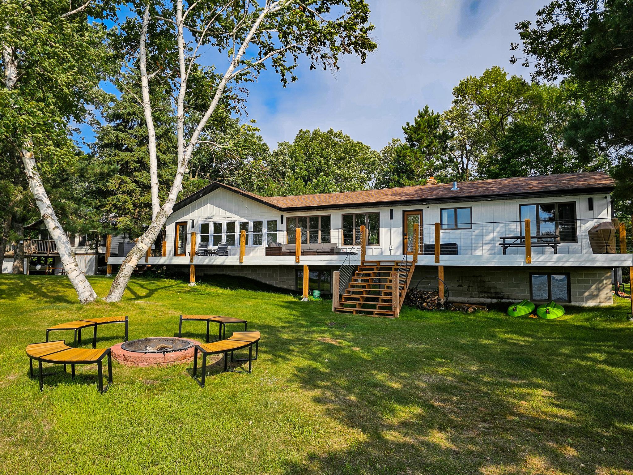 44738 Crimson Dr