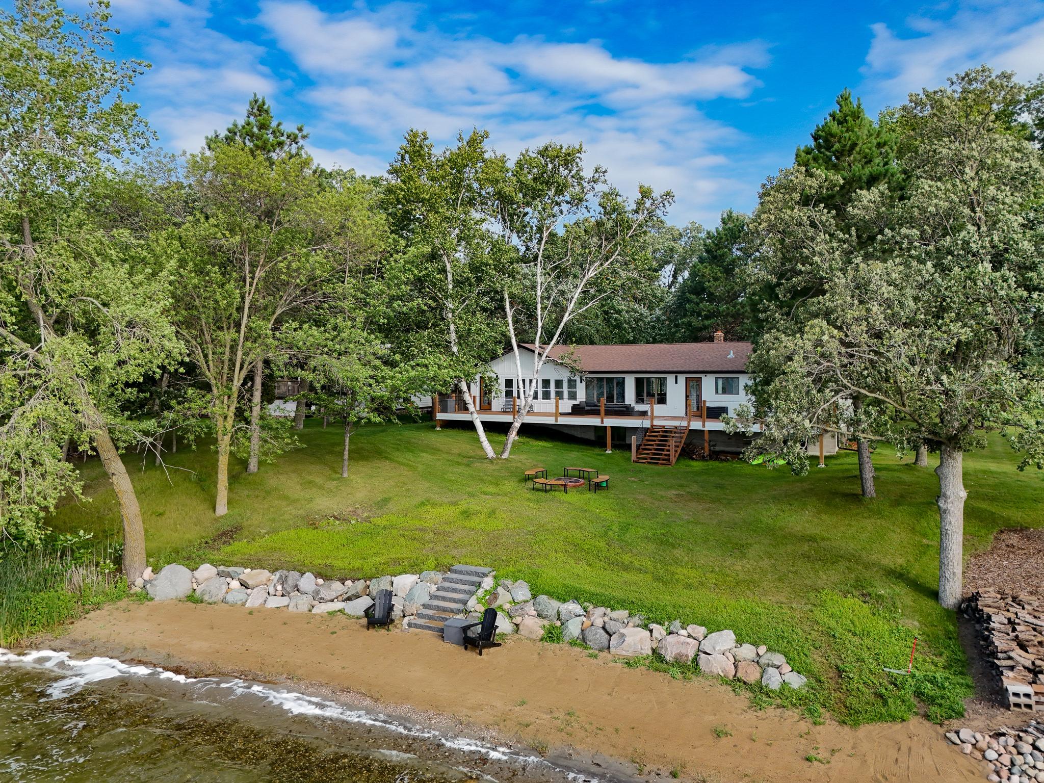 44738 Crimson Dr