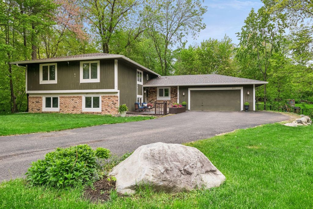 Photo of 18710 28th Avenue N, Plymouth, MN 55447 (MLS # 7056682)