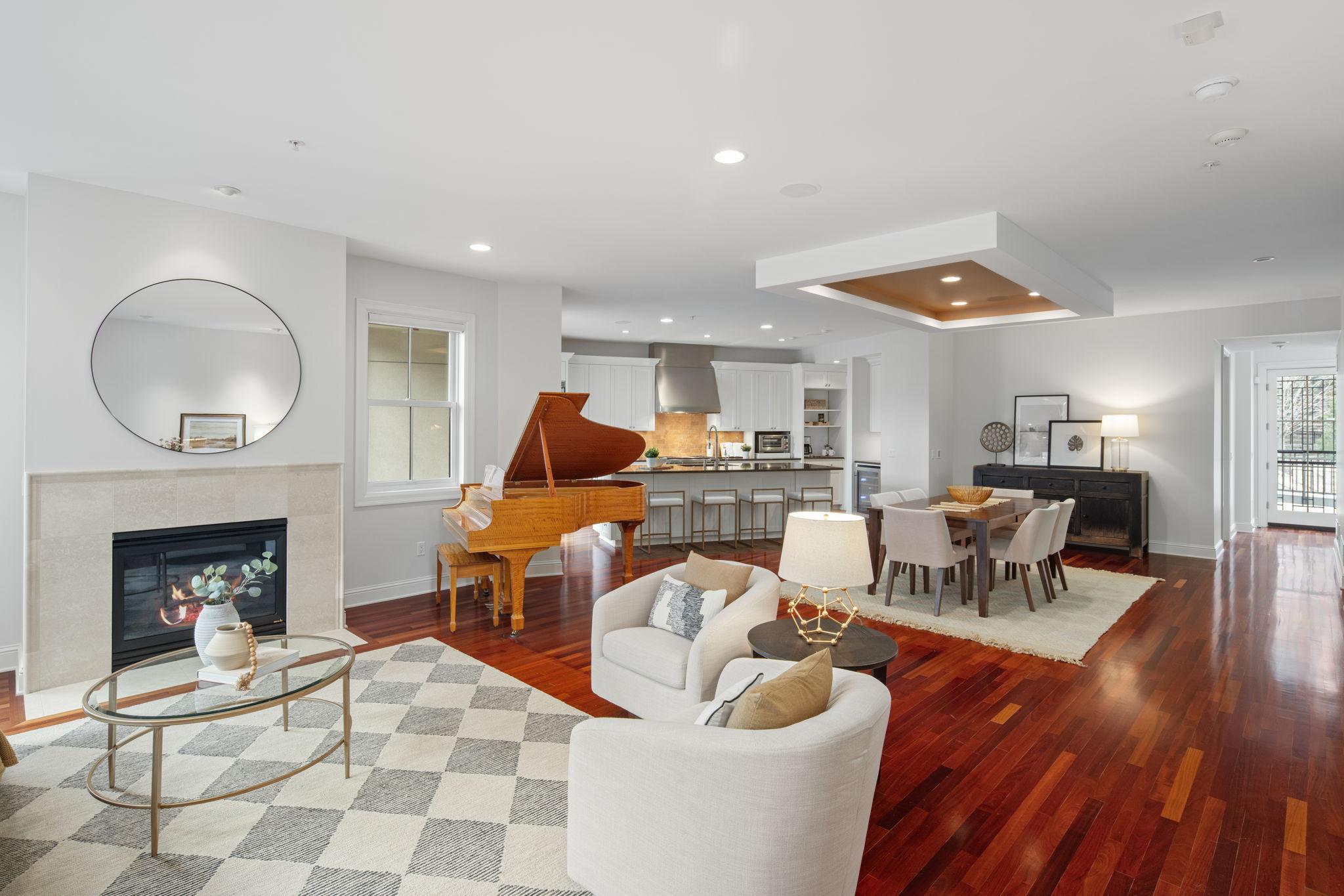 101 Main Street NE 2