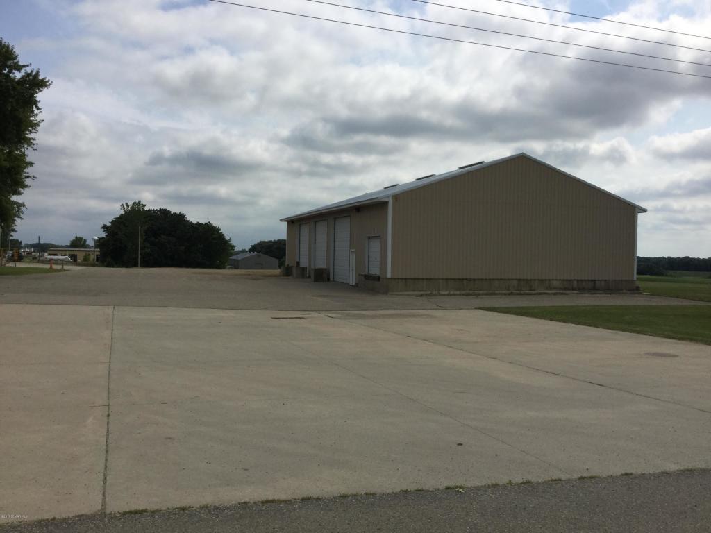 Photo of 2360 Becker Drive, Albert Lea, MN 56007 (MLS # 7089166)