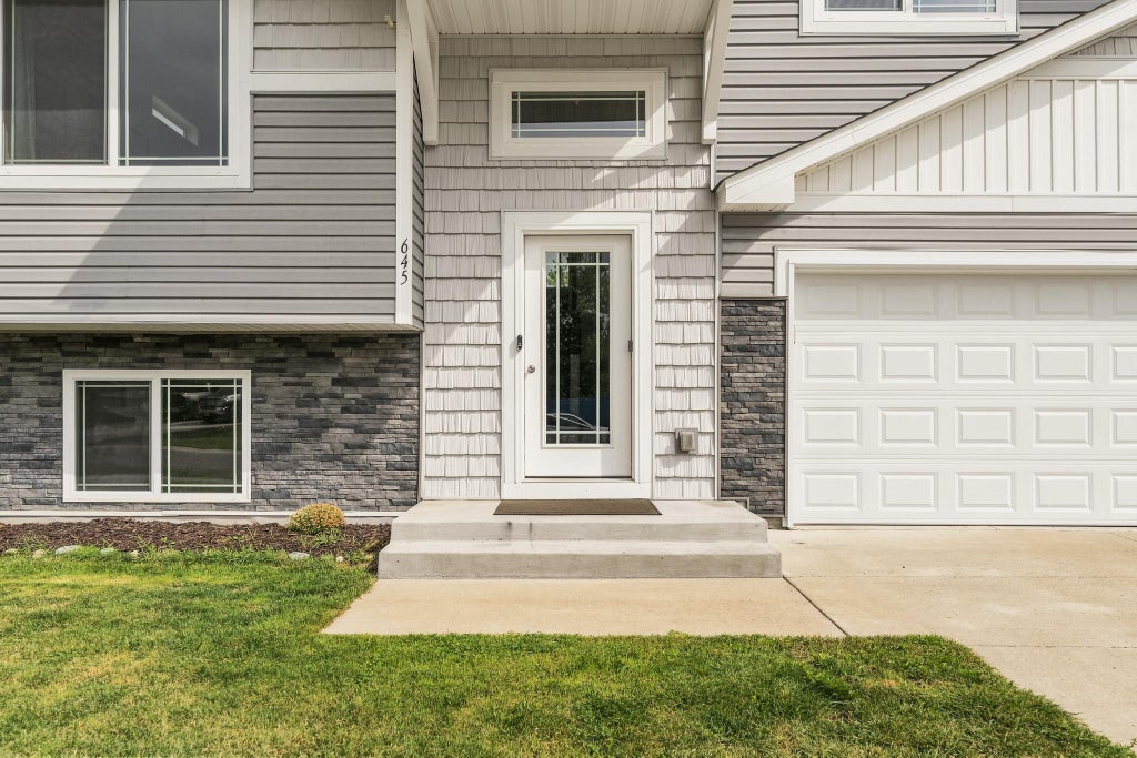 Photo of 645 Highview Loop SE, Pine City, MN 55063 (MLS # 7165163)