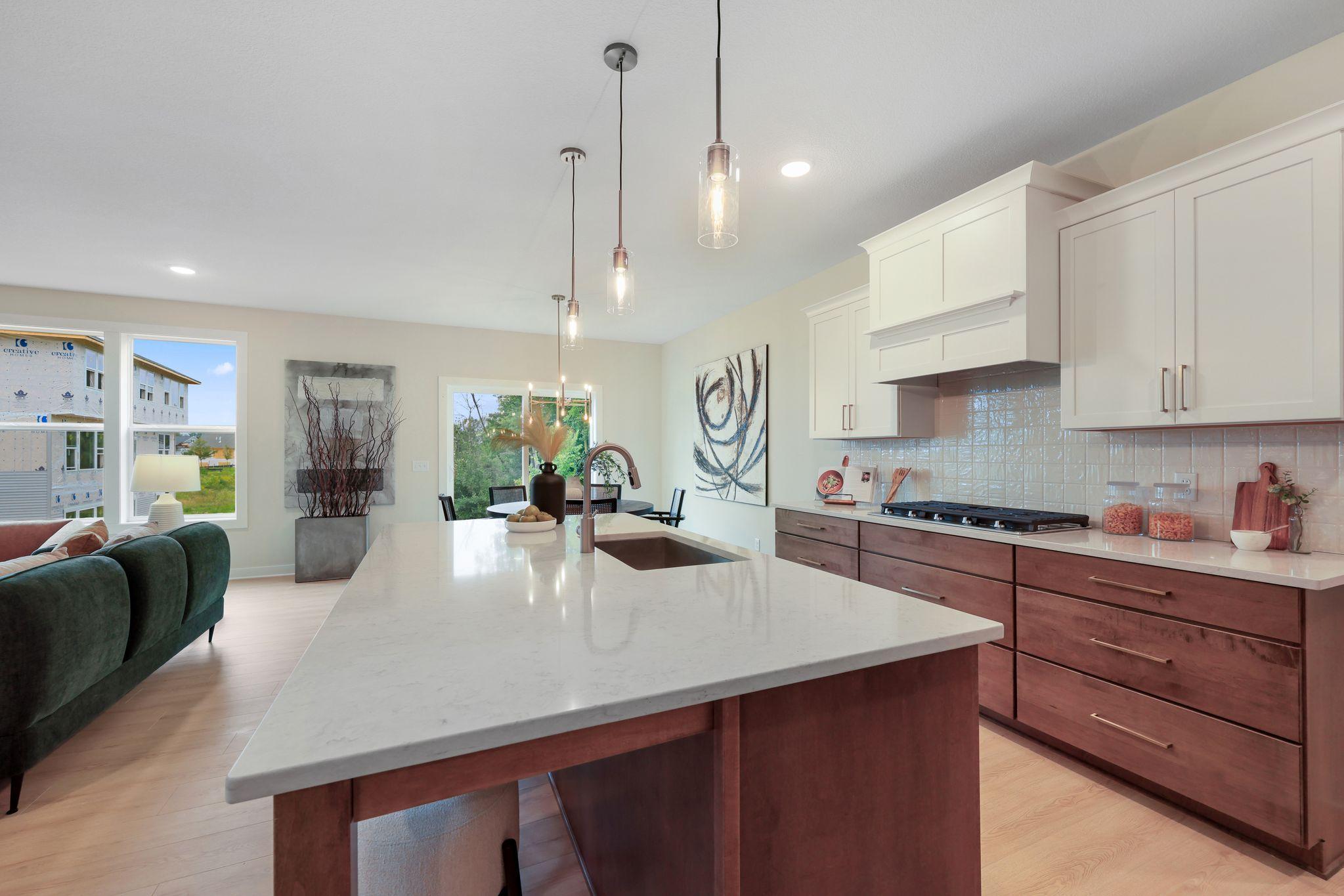 12800 Stutz Court NE