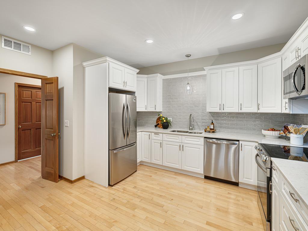 1830 Eagle Ridge Drive 2005