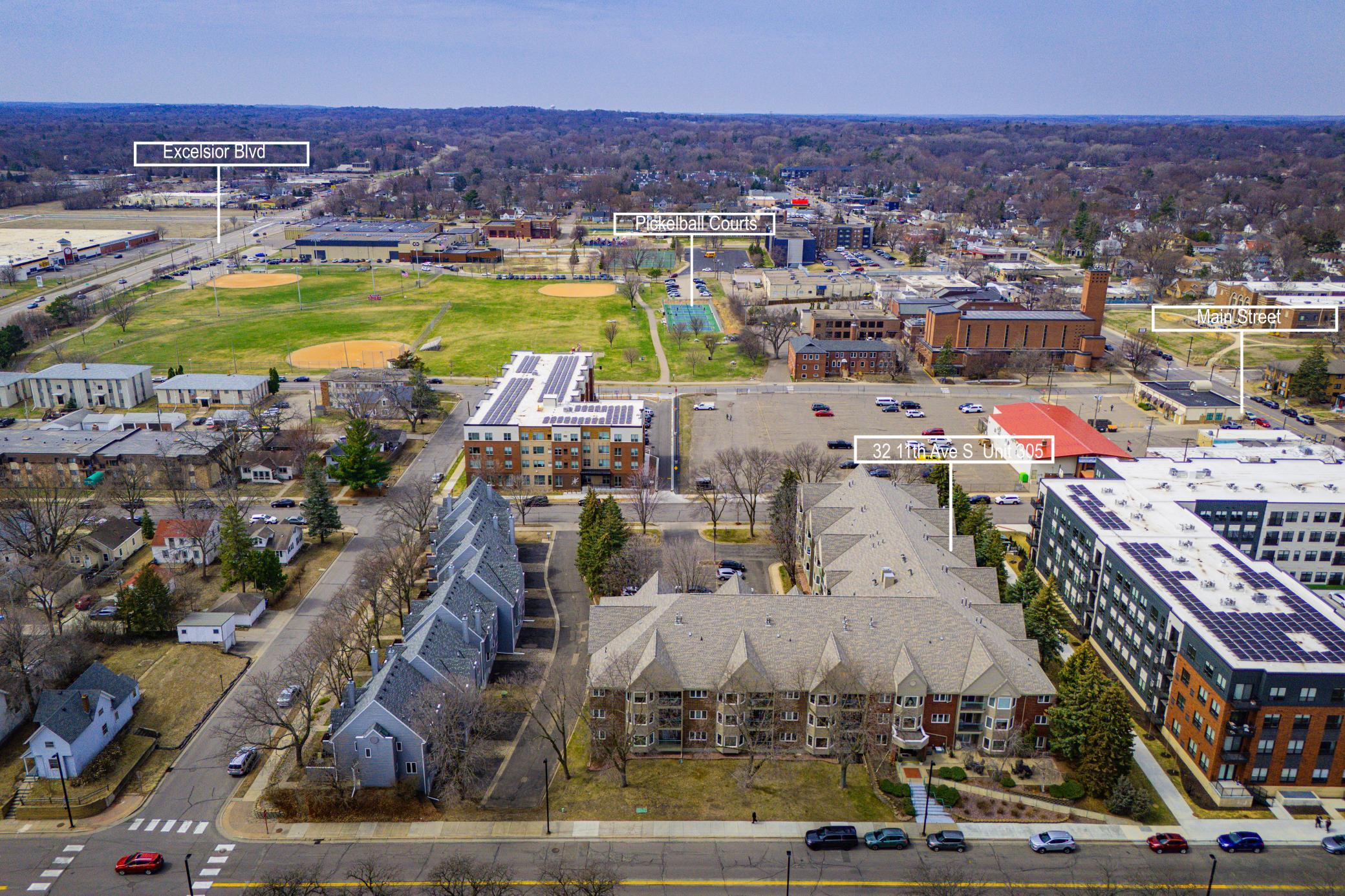 32 11th Avenue S 305