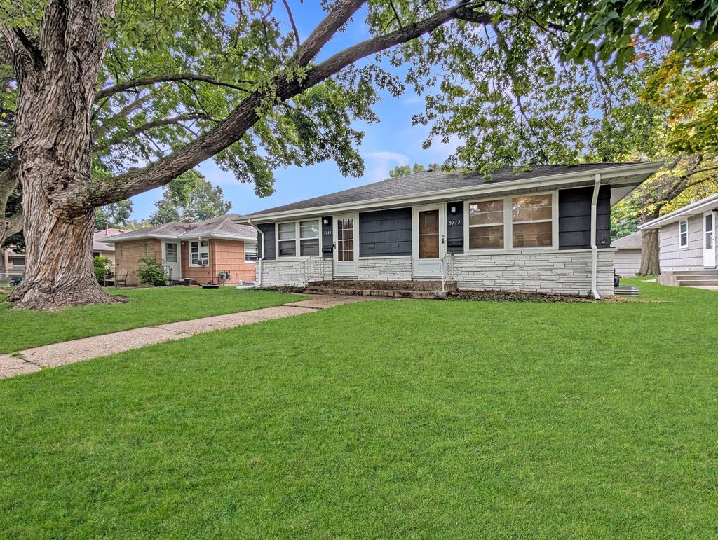 Photo of 5711 Xerxes Avenue S, Minneapolis, MN 55410 (MLS # 7047358)