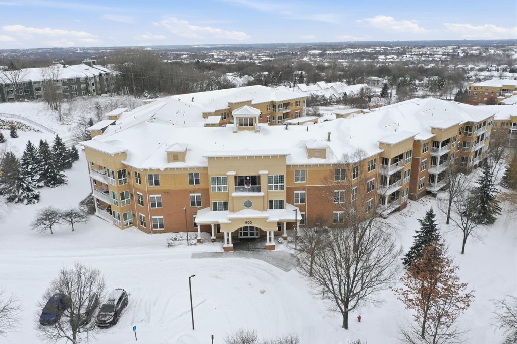 Photo of 600 Greenhaven Drive #313, Burnsville, MN 55306 (MLS # 7003714)