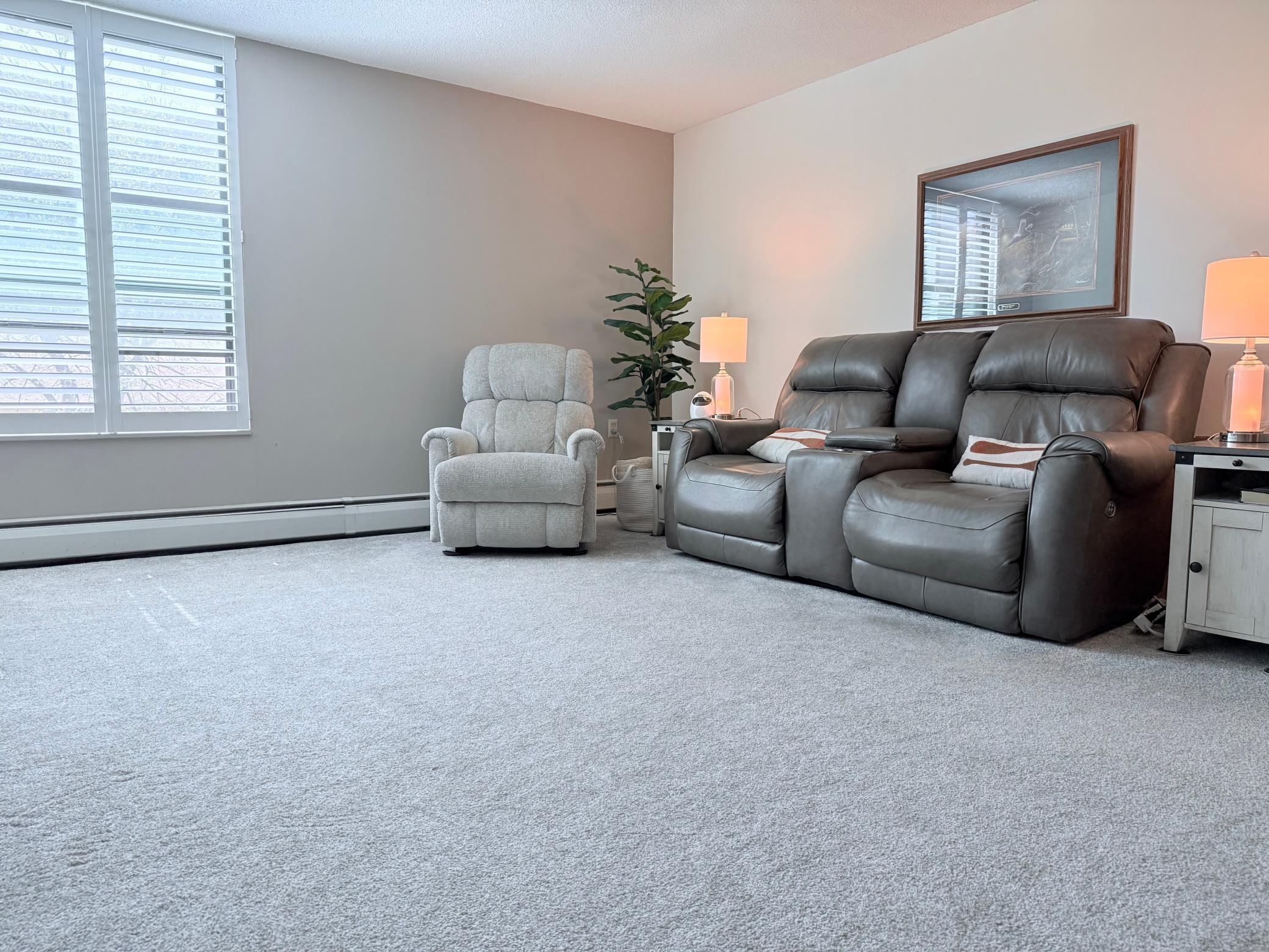 6615 Lake Shore Drive S 415