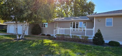 313 3rd Avenue N Emmons MN 56029