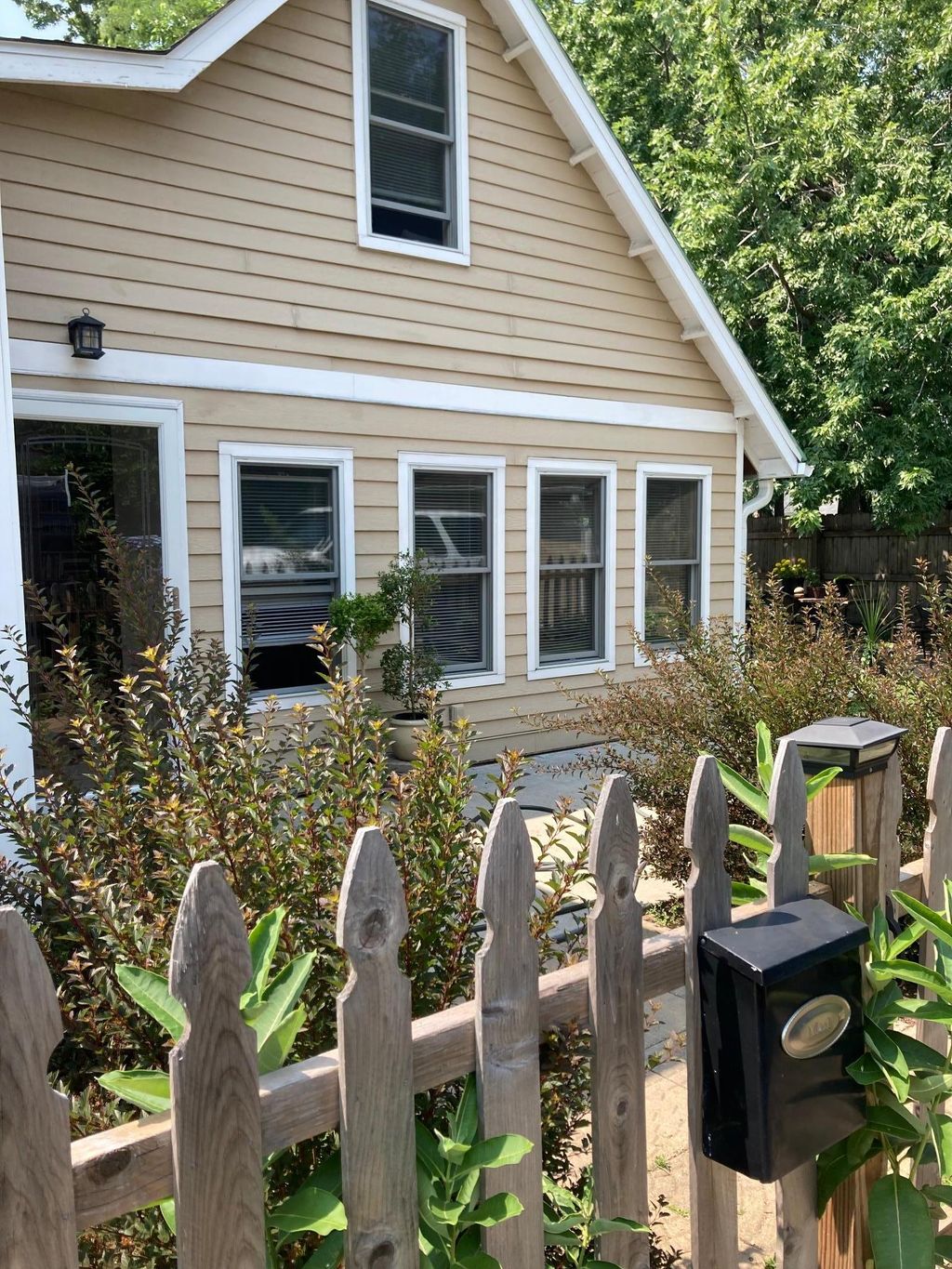 Photo of 1712 E 84th Street, Bloomington, MN 55425 (MLS # 7047429)