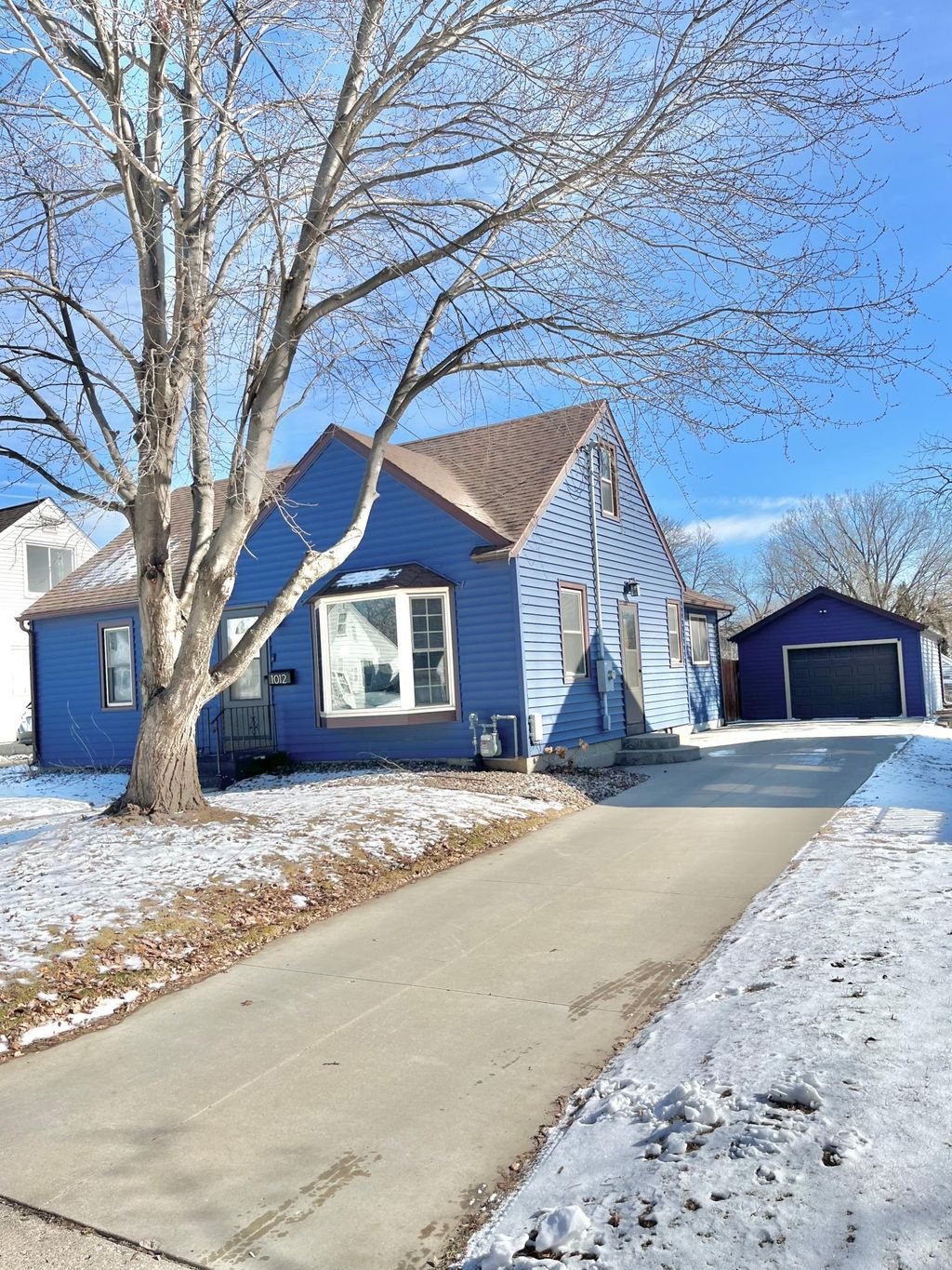 Photo of 1012 7th Avenue NW, Rochester, MN 55901 (MLS # 7025480)