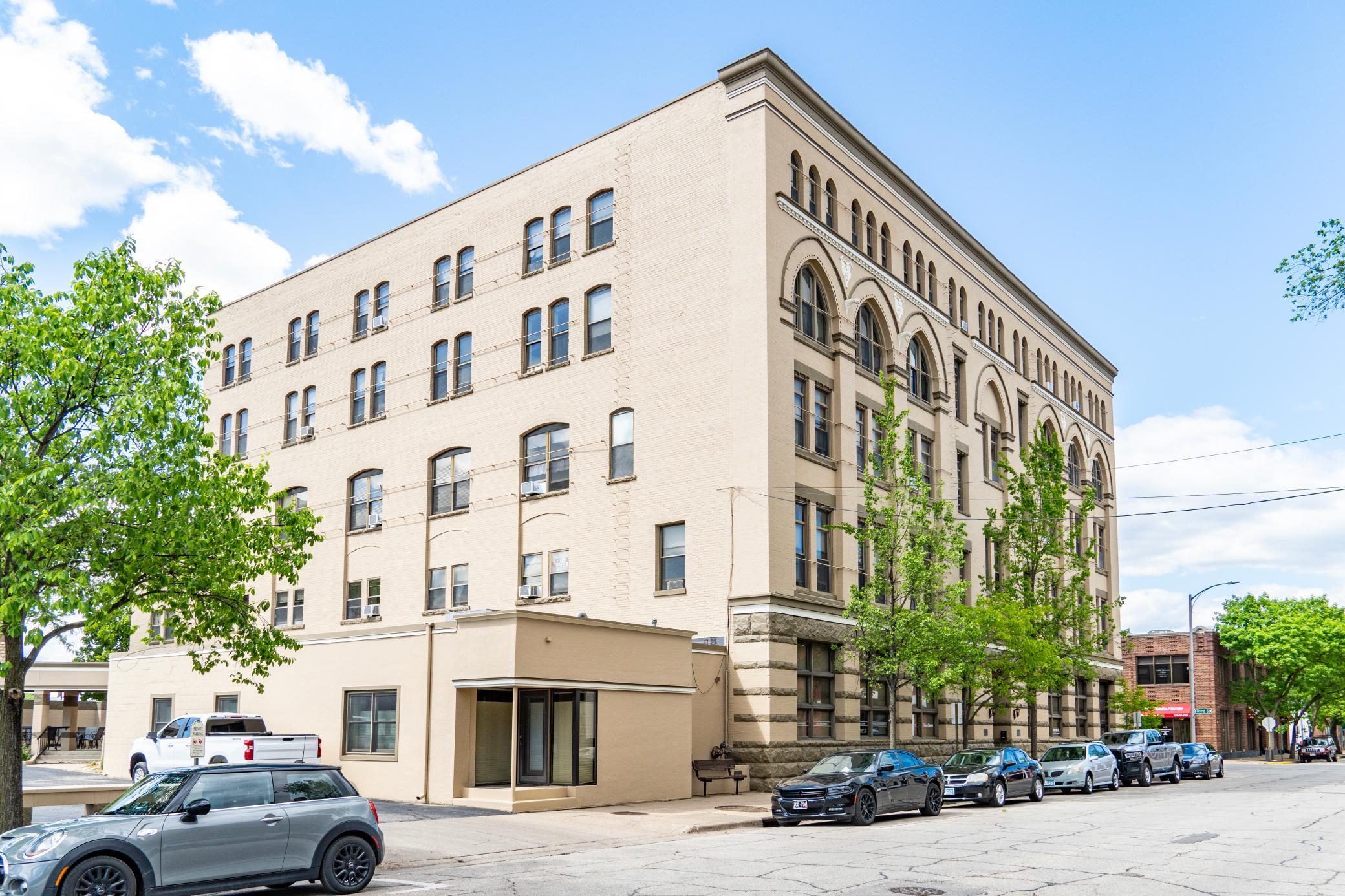 157 W 3rd Street