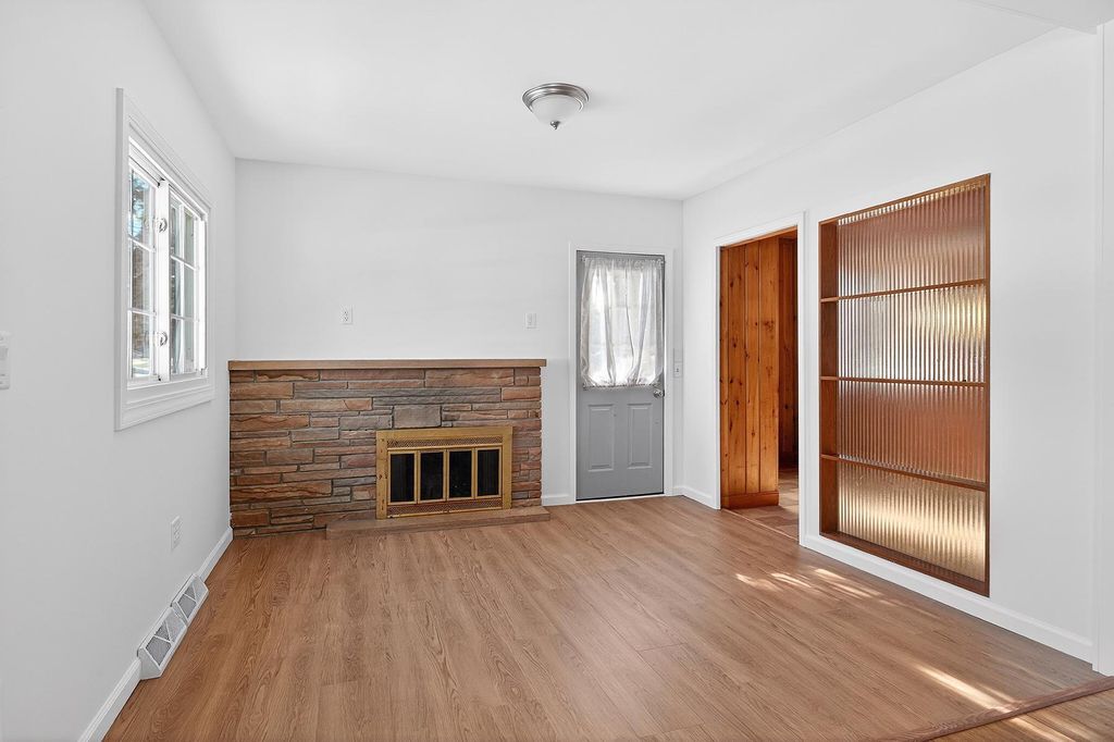 Photo of 2780 Hamlet Avenue N, Oakdale, MN 55128 (MLS # 7020697)