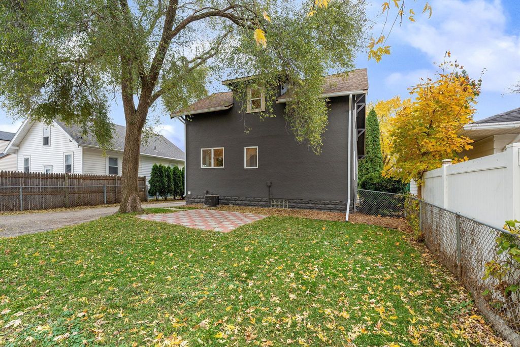 Photo of 1008 3rd Avenue NW, Austin, MN 55912 (MLS # 7040578)