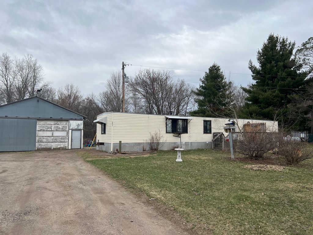 Photo of 2857 405th Avenue NE, Braham, MN 55006 (MLS # 7055102)