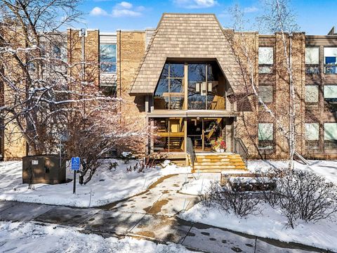 6085 Lincoln Drive 122 Edina MN 55436