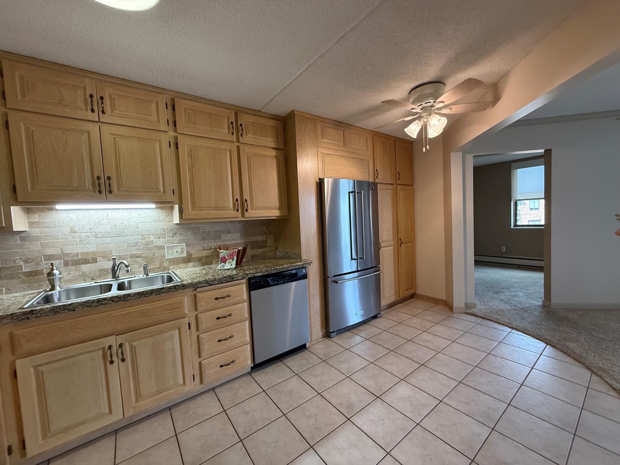 2601 Kenzie Terrace 528