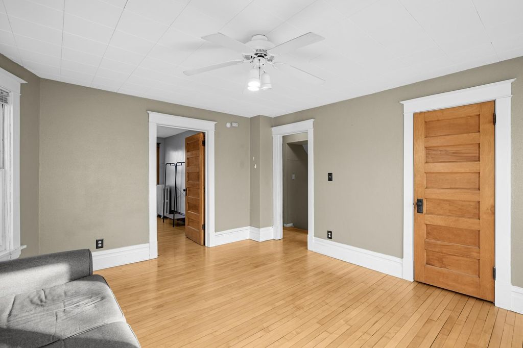 Photo of 671 Canton Street, Saint Paul, MN 55102 (MLS # 7015694)