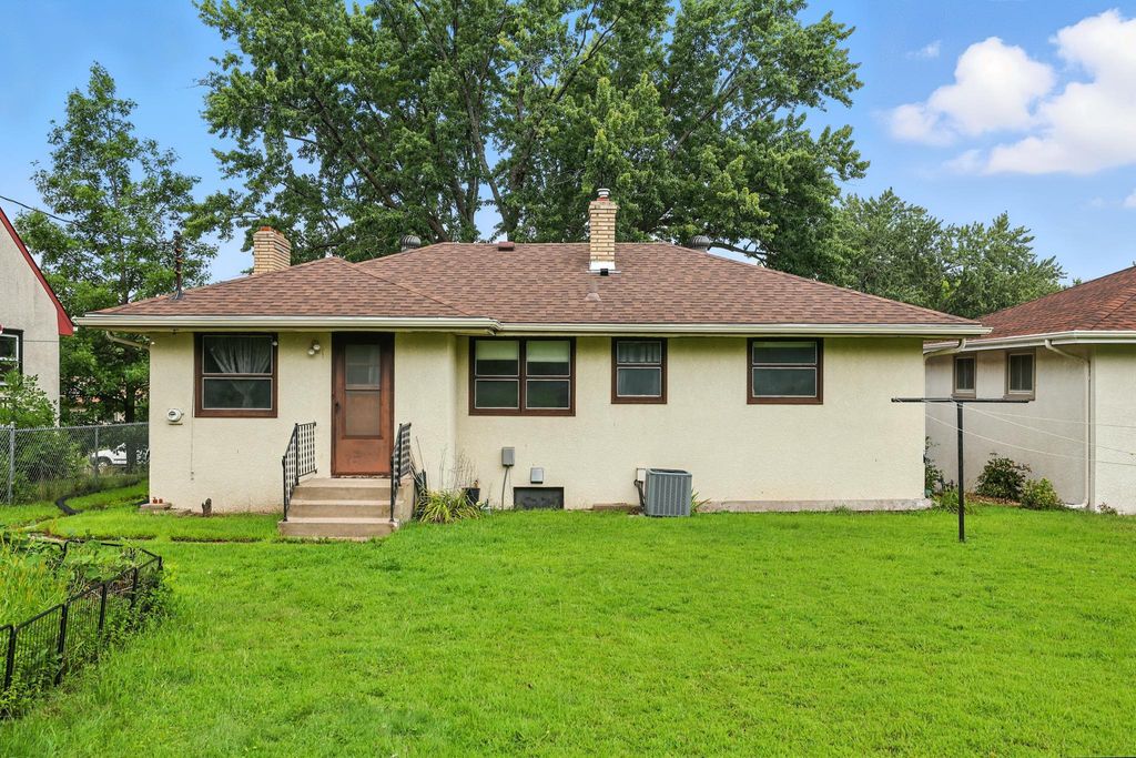 Photo of 2168 5th Street E, Saint Paul, MN 55119 (MLS # 6823899)