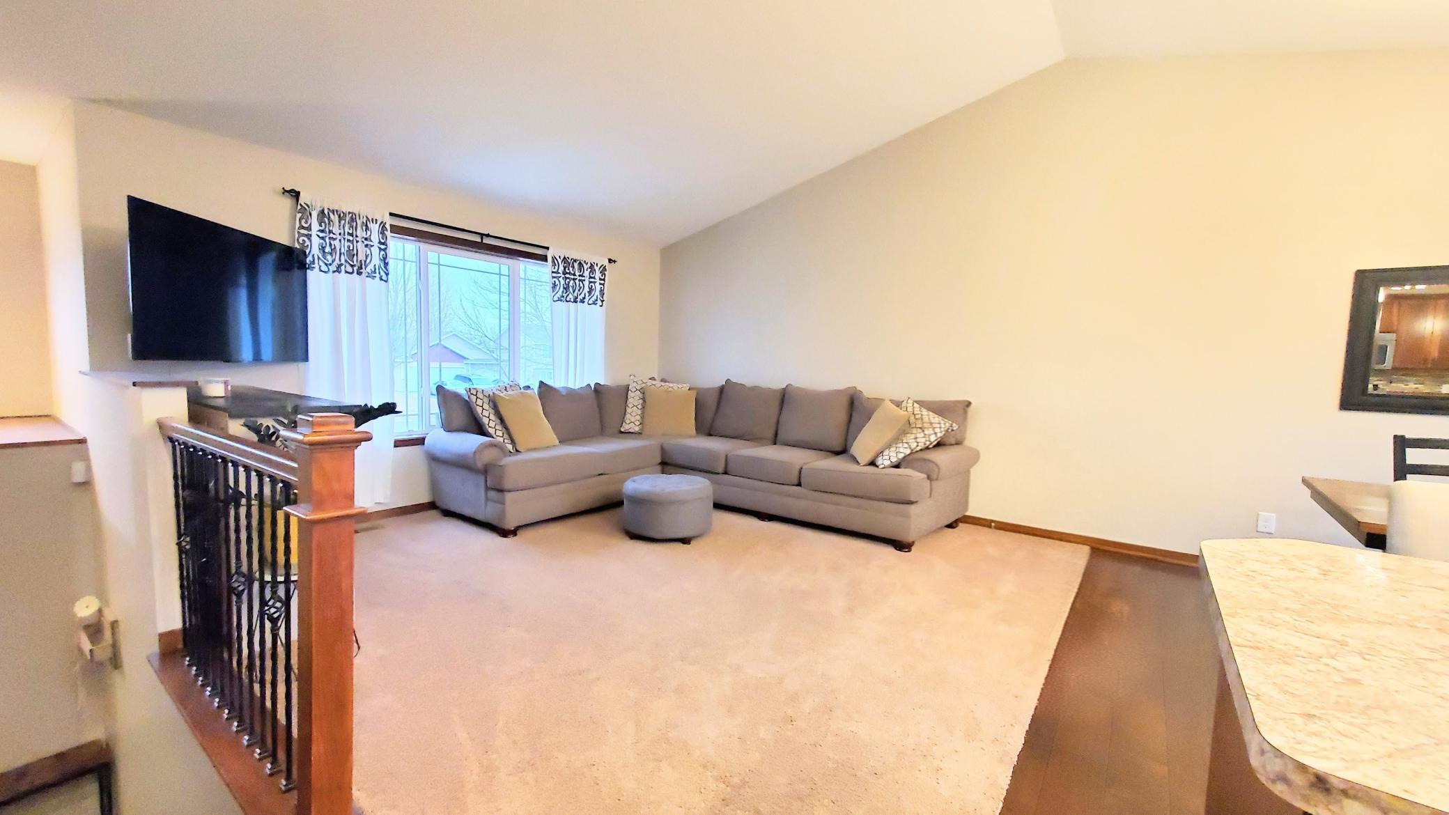 4368 Eakern Circle NE