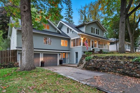 71 Fir Street Mahtomedi MN 55115