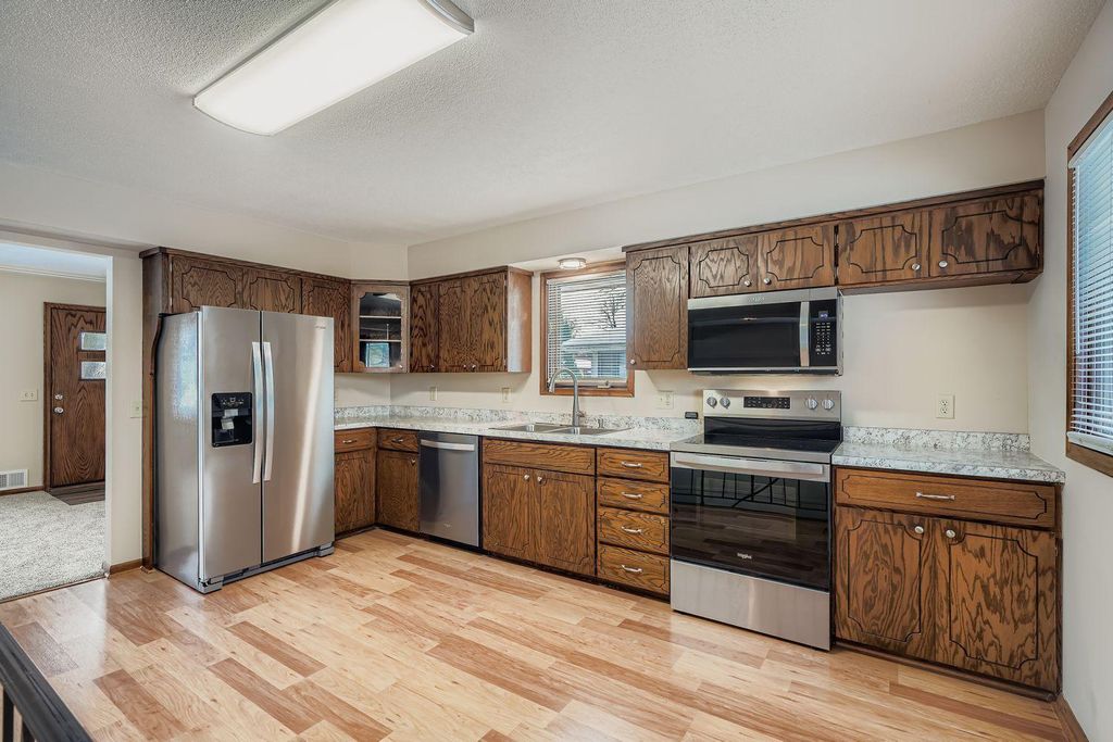 Photo of 4035 Louisiana Avenue N, New Hope, MN 55427 (MLS # 7001355)