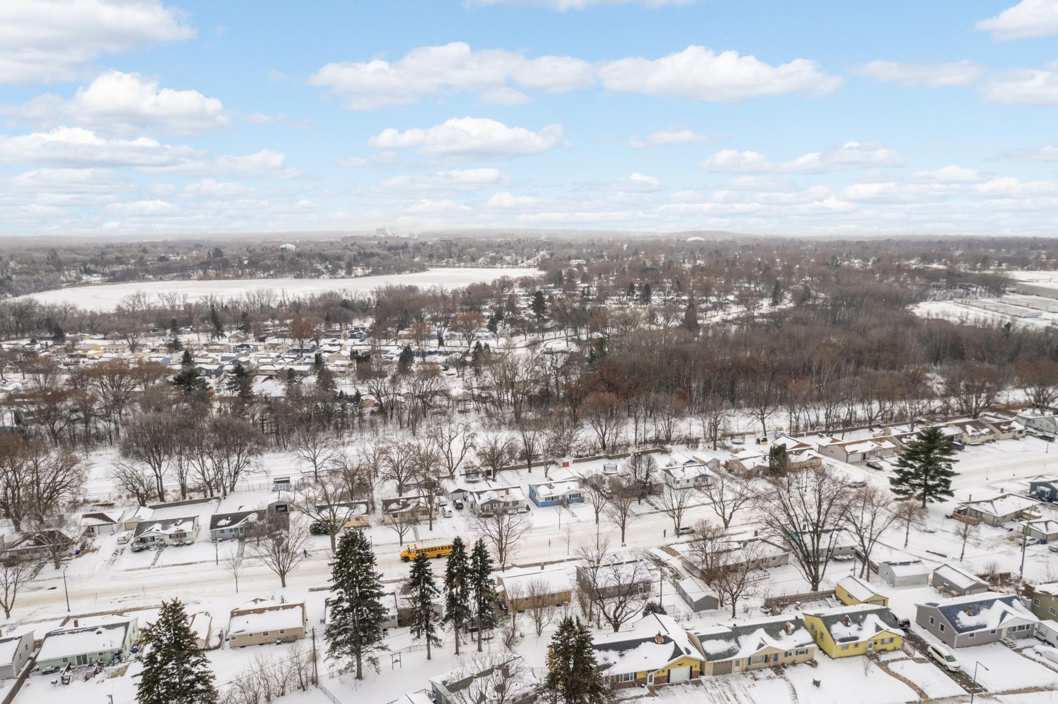 2112 Hawthorne Avenue E