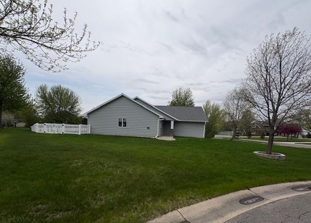 Photo of 1367 Heritage Avenue NW, Hutchinson, MN 55350 (MLS # 7068425)