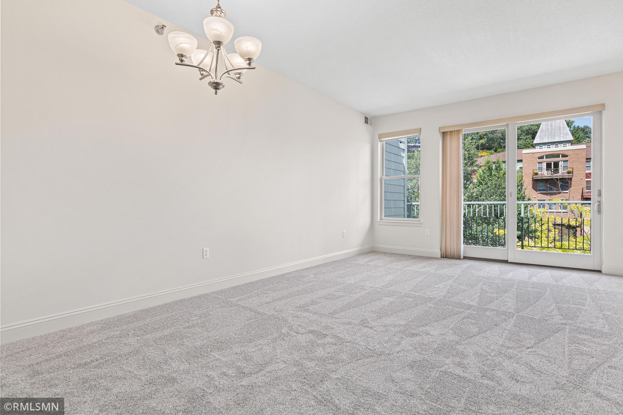 610 Main Street N 305
