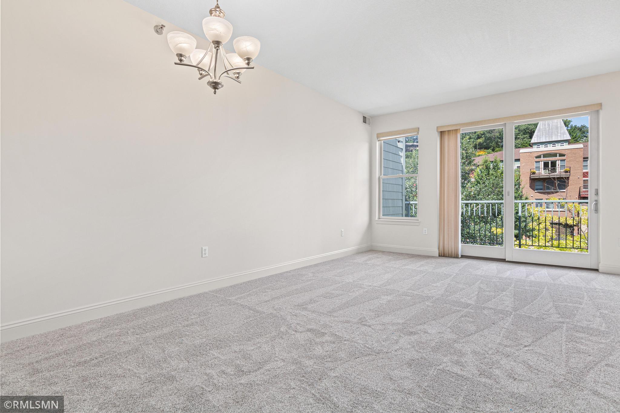 610 Main Street N 305