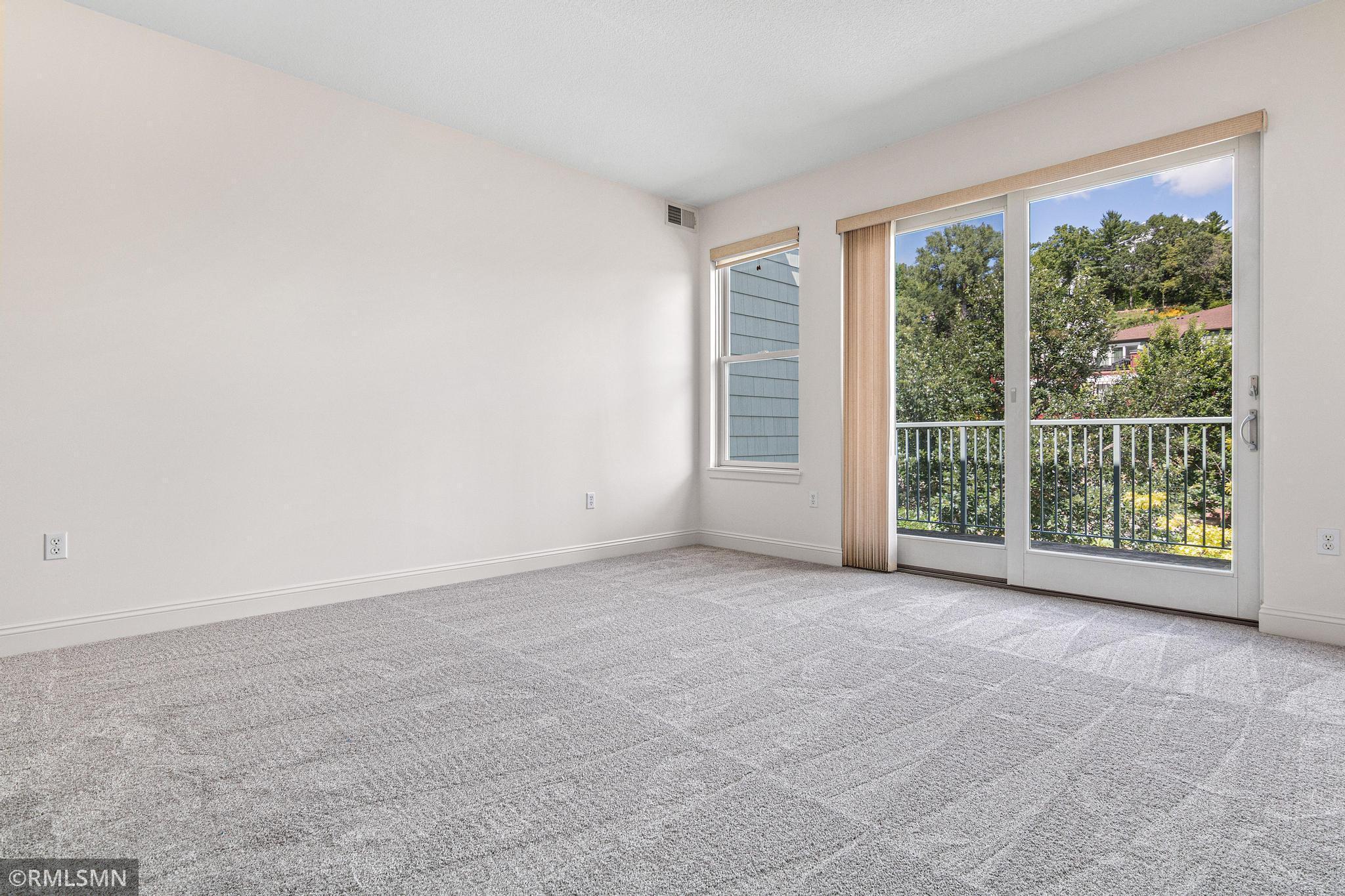 610 Main Street N 305