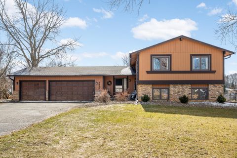 1978 Timber Wolf Trail S Eagan MN 55122