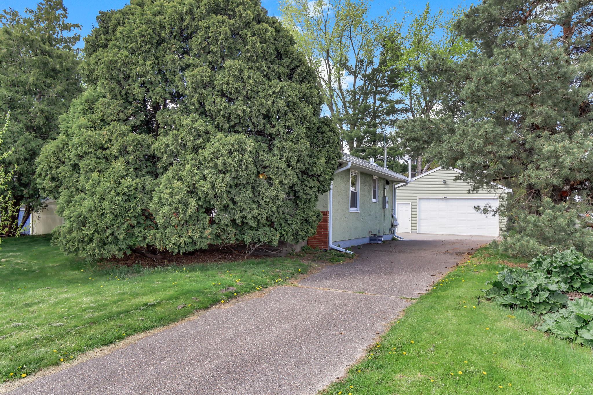 159 County Road C2 W