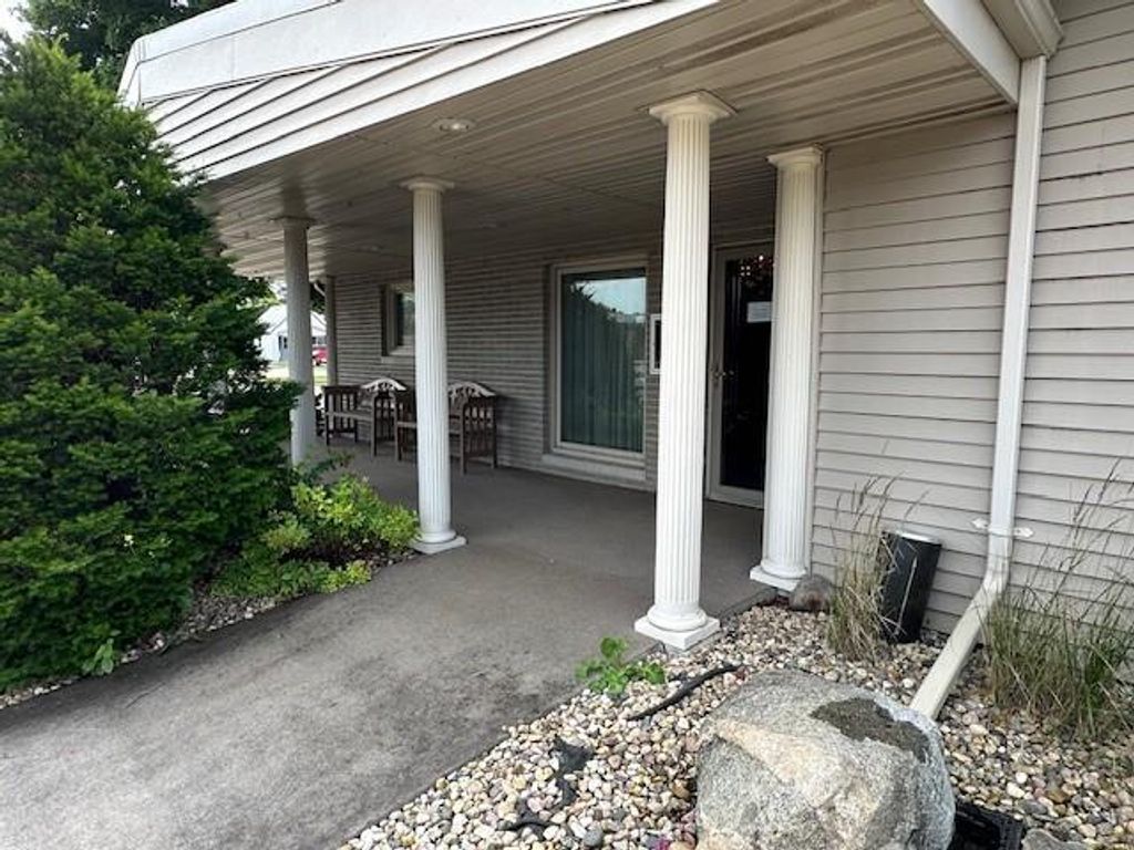 Photo of 710 4th Street SE, Pipestone, MN 56164 (MLS # 7032635)