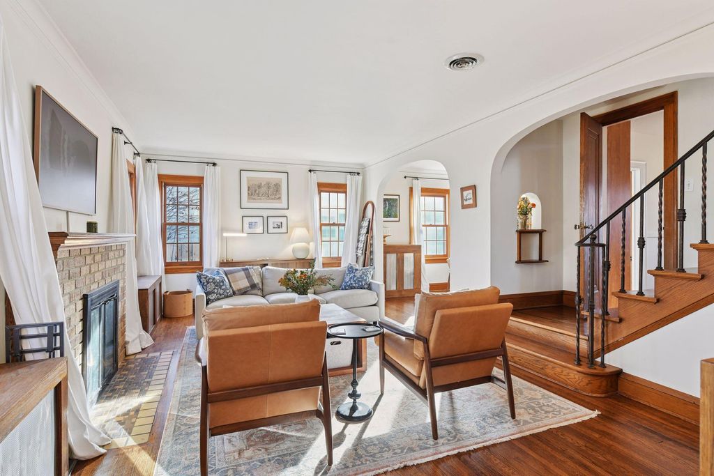 Photo of 5440 3rd Avenue S, Minneapolis, MN 55419 (MLS # 6819219)