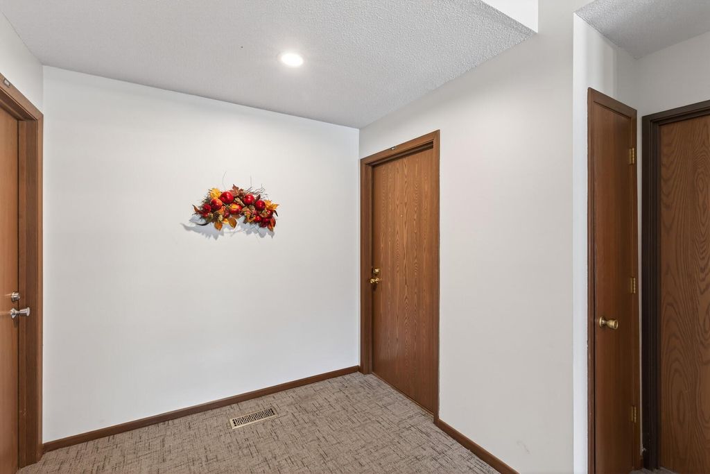 Photo of 6893 Langford Drive, Edina, MN 55436 (MLS # 7029362)