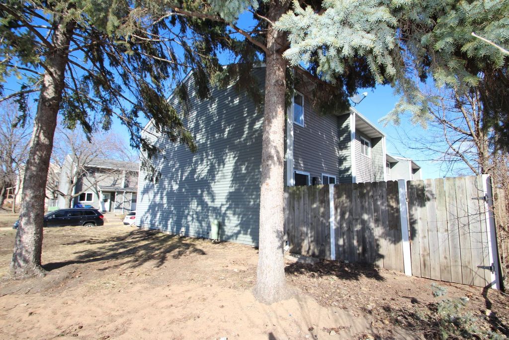 Photo of 410 Livingston Avenue, Saint Paul, MN 55107 (MLS # 7038726)