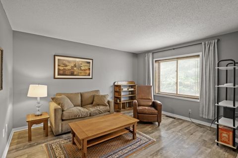 4464 Mccoll Drive Savage MN 55378