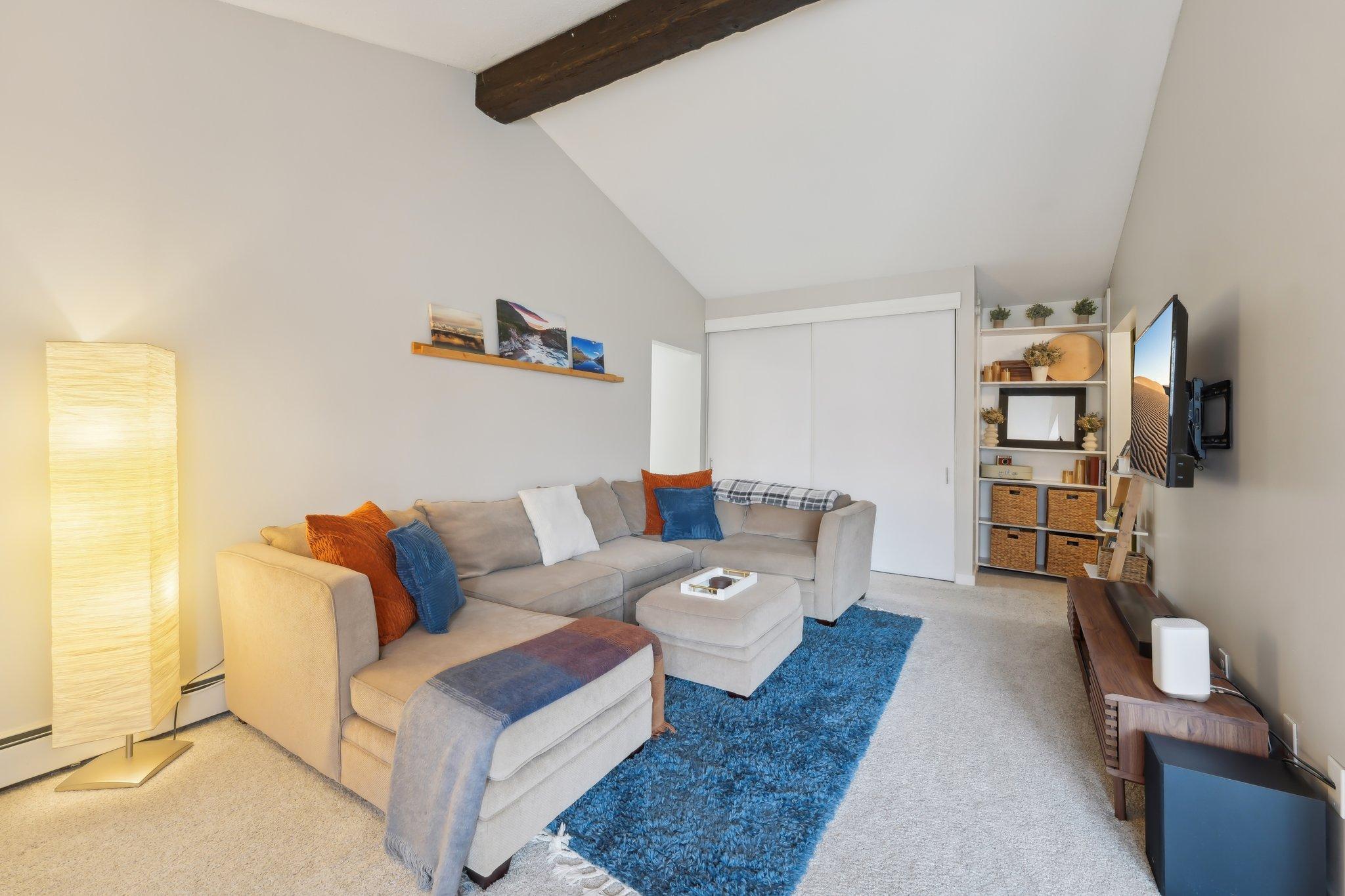 4654 Cedar Lake Road S 6