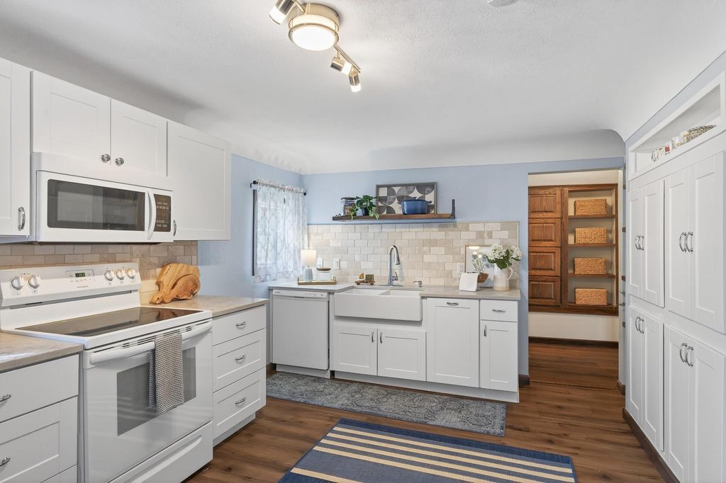 Photo of 2750 Noel Drive, Little Canada, MN 55117 (MLS # 7015778)