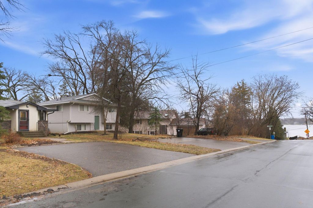 Photo of 688 Birch Lane S, Shoreview, MN 55126 (MLS # 7047896)