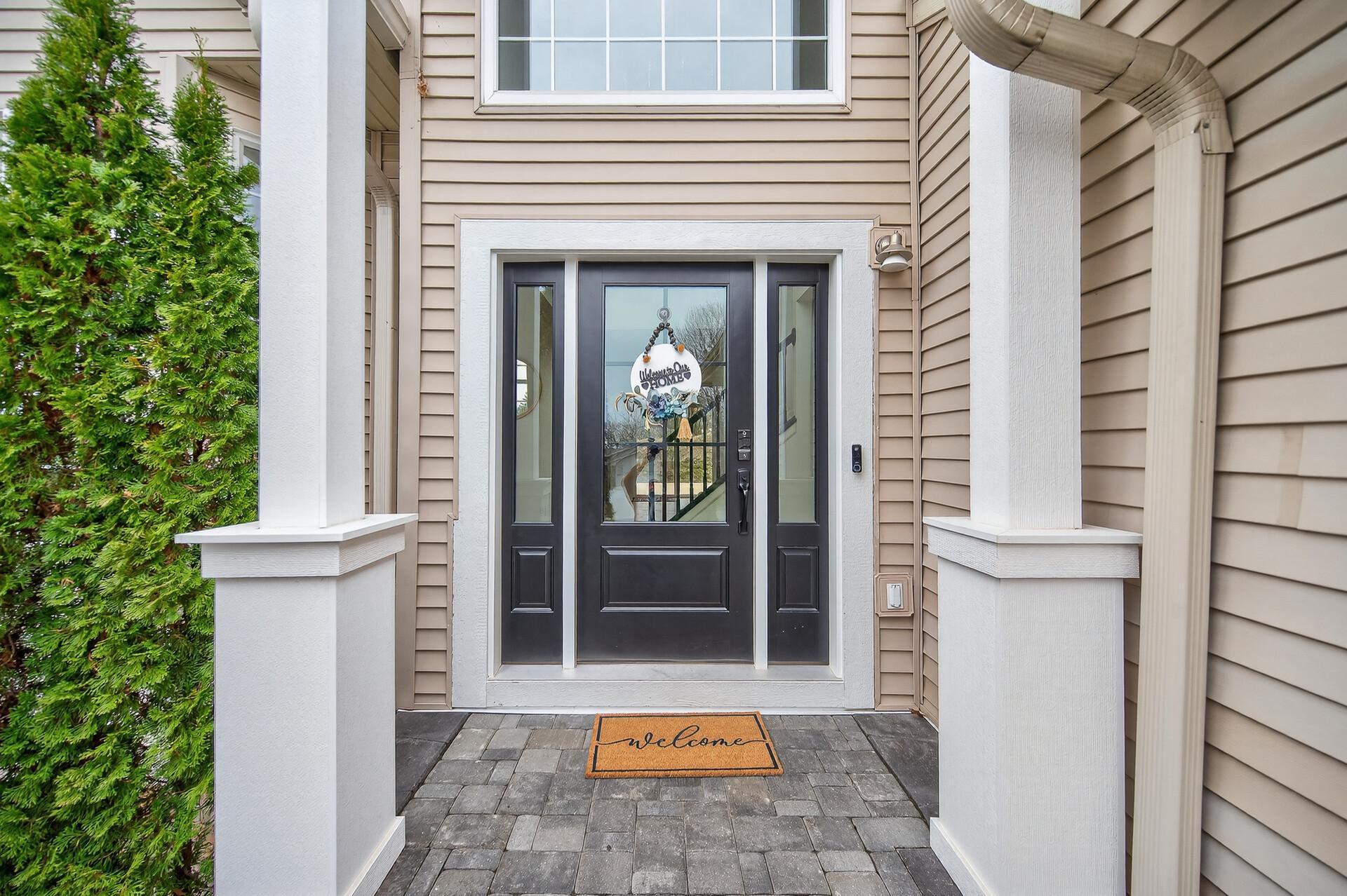 13316 Commonwealth Drive