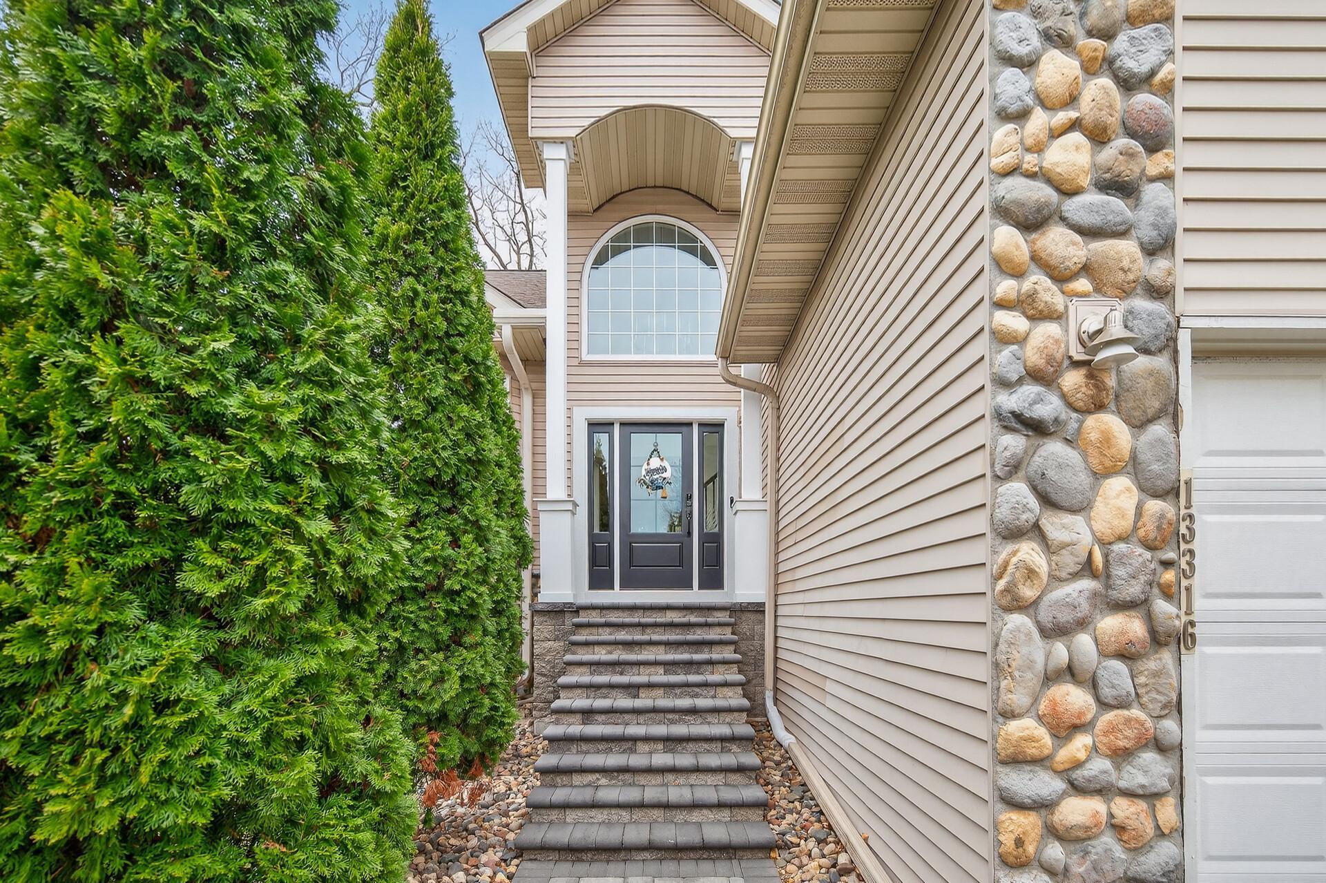 13316 Commonwealth Drive