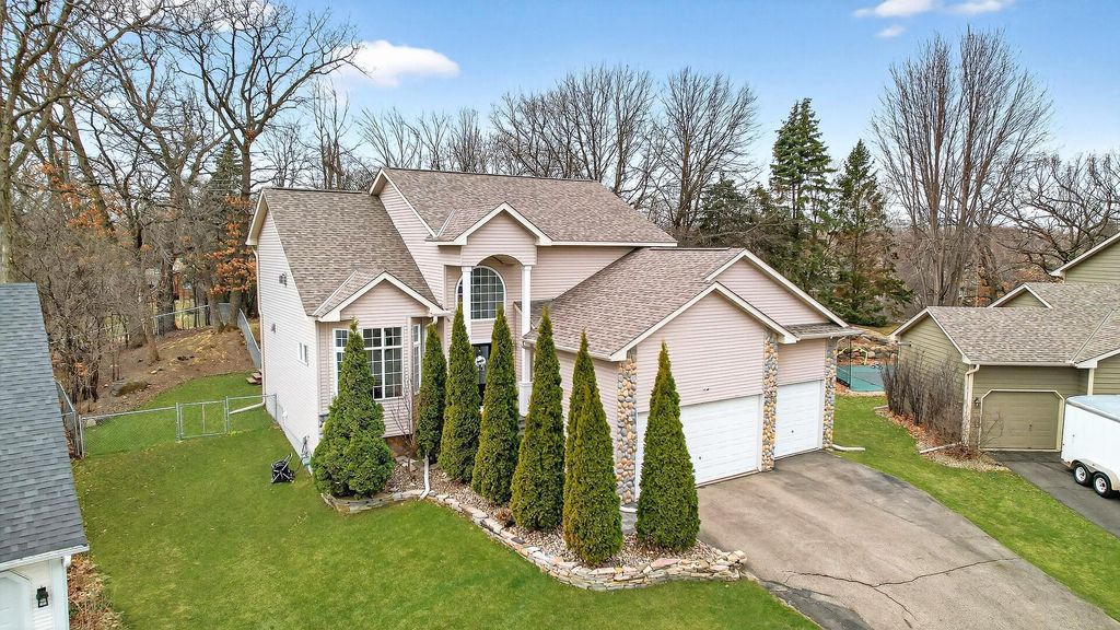 Photo of 13316 Commonwealth Drive, Burnsville, MN 55337 (MLS # 7006737)