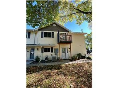 7670 13th Street N Oakdale MN 55128