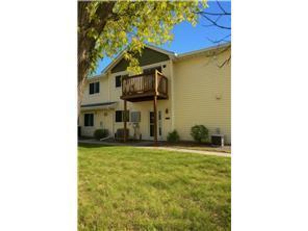 Photo of 7670 13th Street N, Oakdale, MN 55128 (MLS # 7002781)