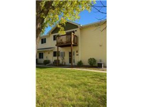 7670 13th Street N Oakdale MN 55128