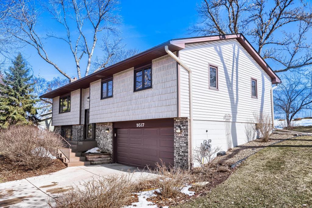 9517 Colorado Avenue S