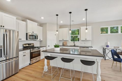 6130 157th Street N Hugo MN 55038